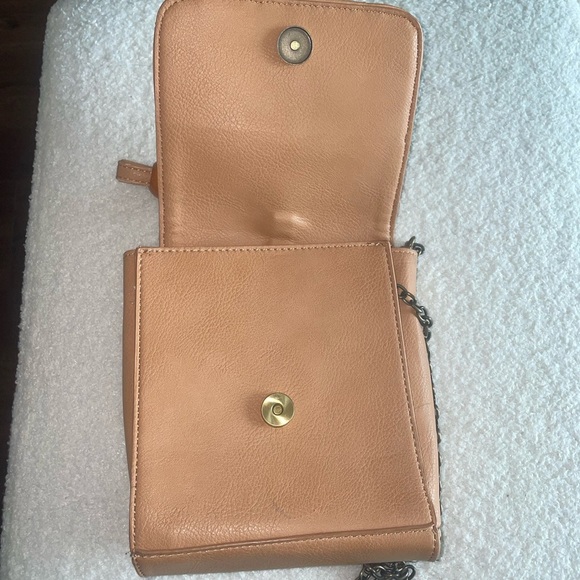 Anthropologie | Woven Raffia Tan Handbag with with Chain - Picture 7 of 7